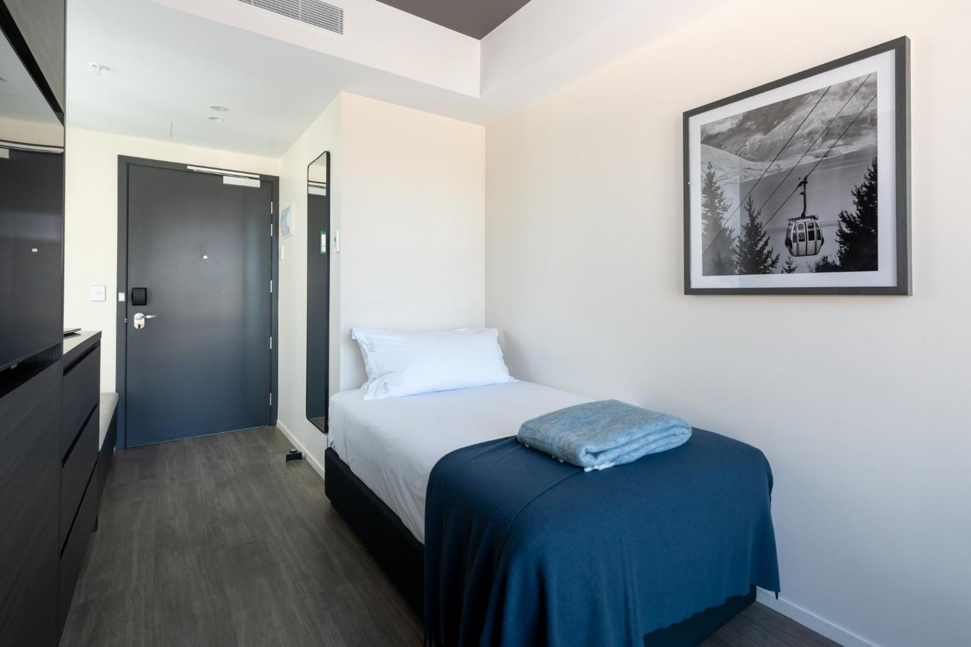 Holiday Inn Queenstown Remarkables Park Exterior foto